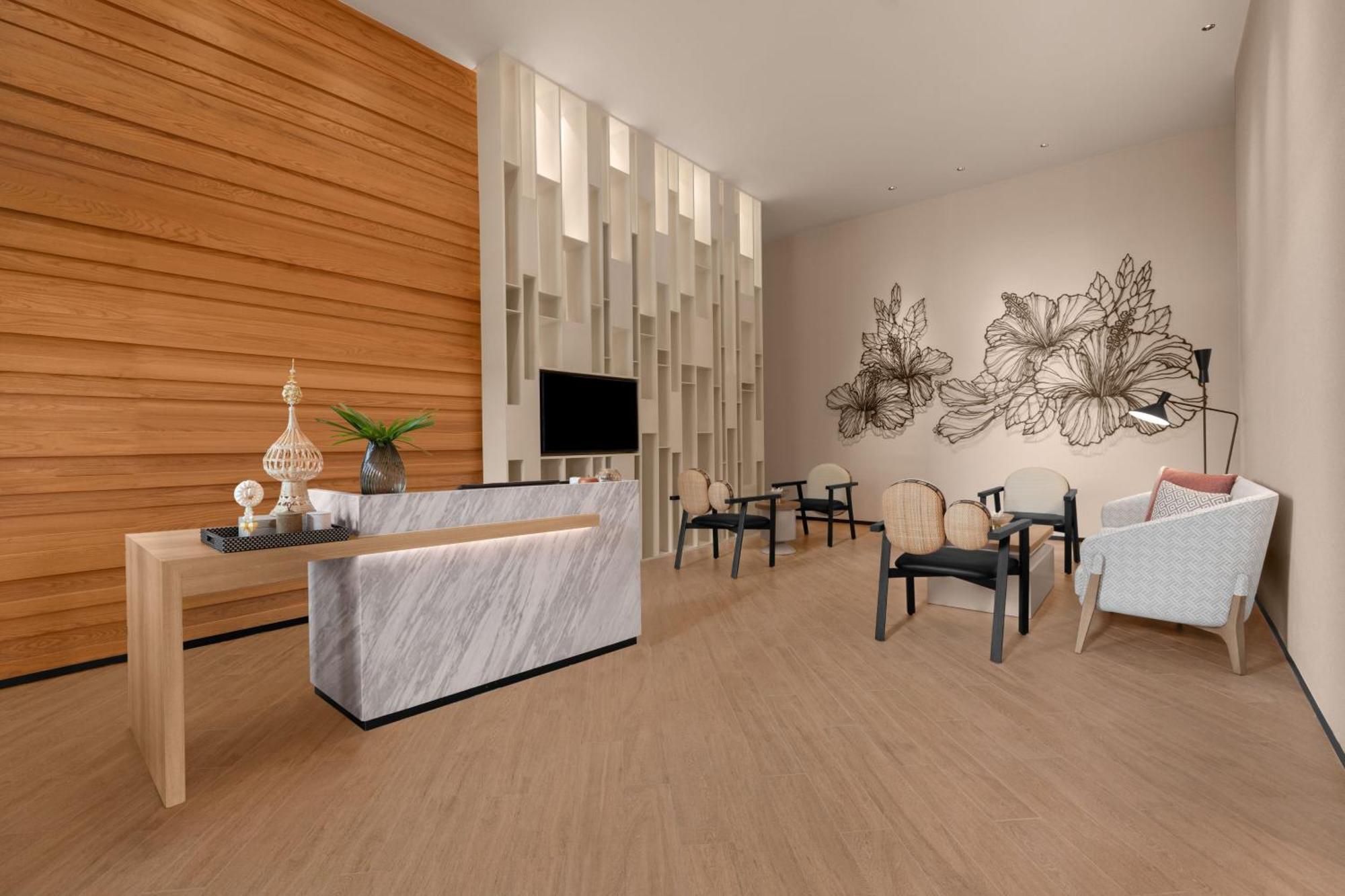 Courtyard By Marriott Bangkok Suvarnabhumi Airport エクステリア 写真