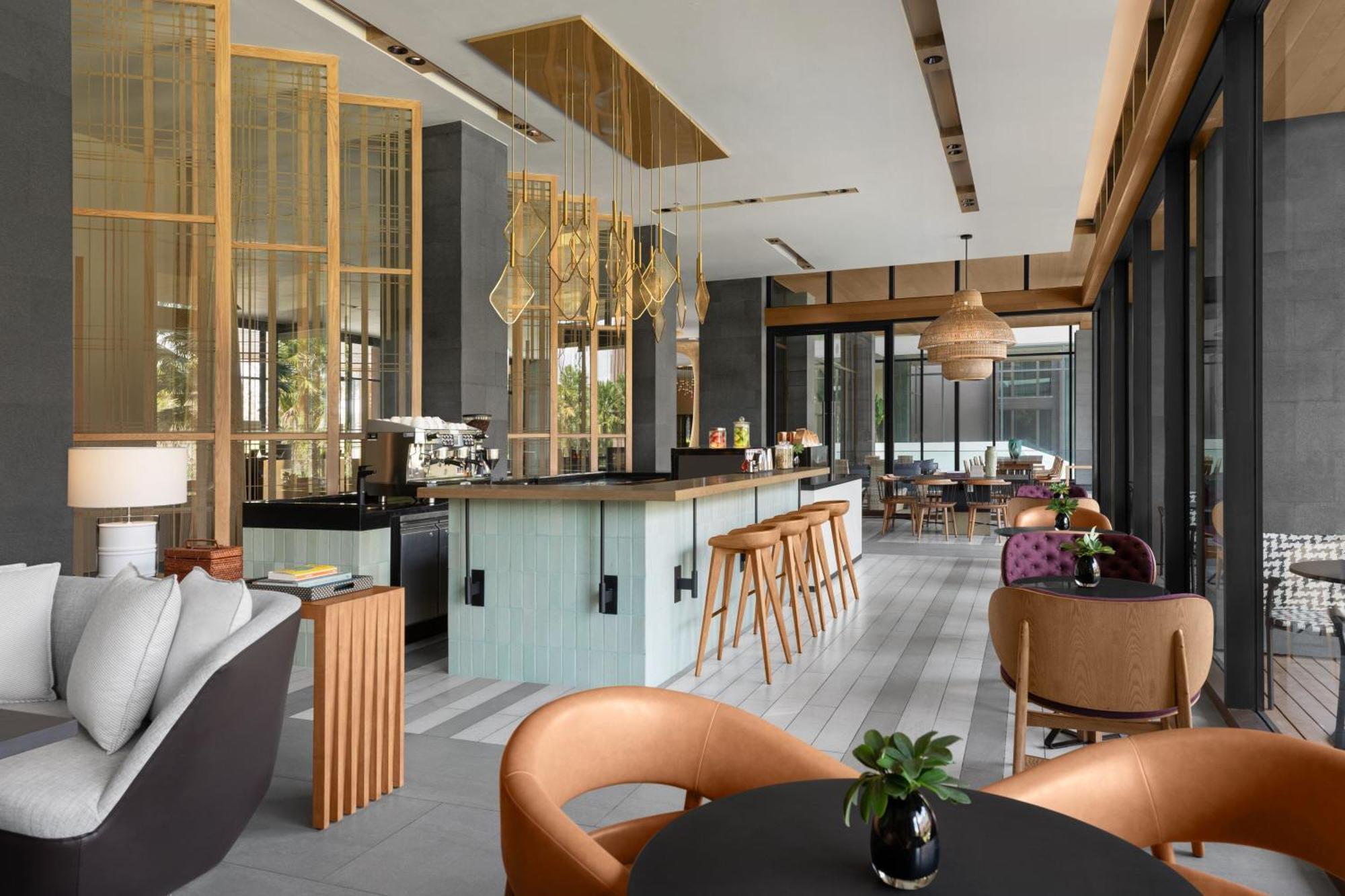 Courtyard By Marriott Bangkok Suvarnabhumi Airport エクステリア 写真