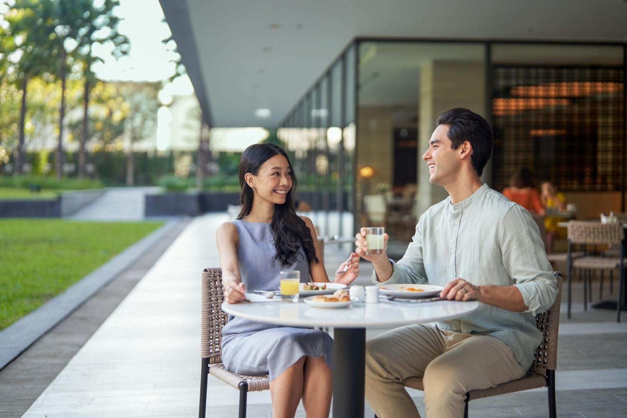 Courtyard By Marriott Bangkok Suvarnabhumi Airport エクステリア 写真