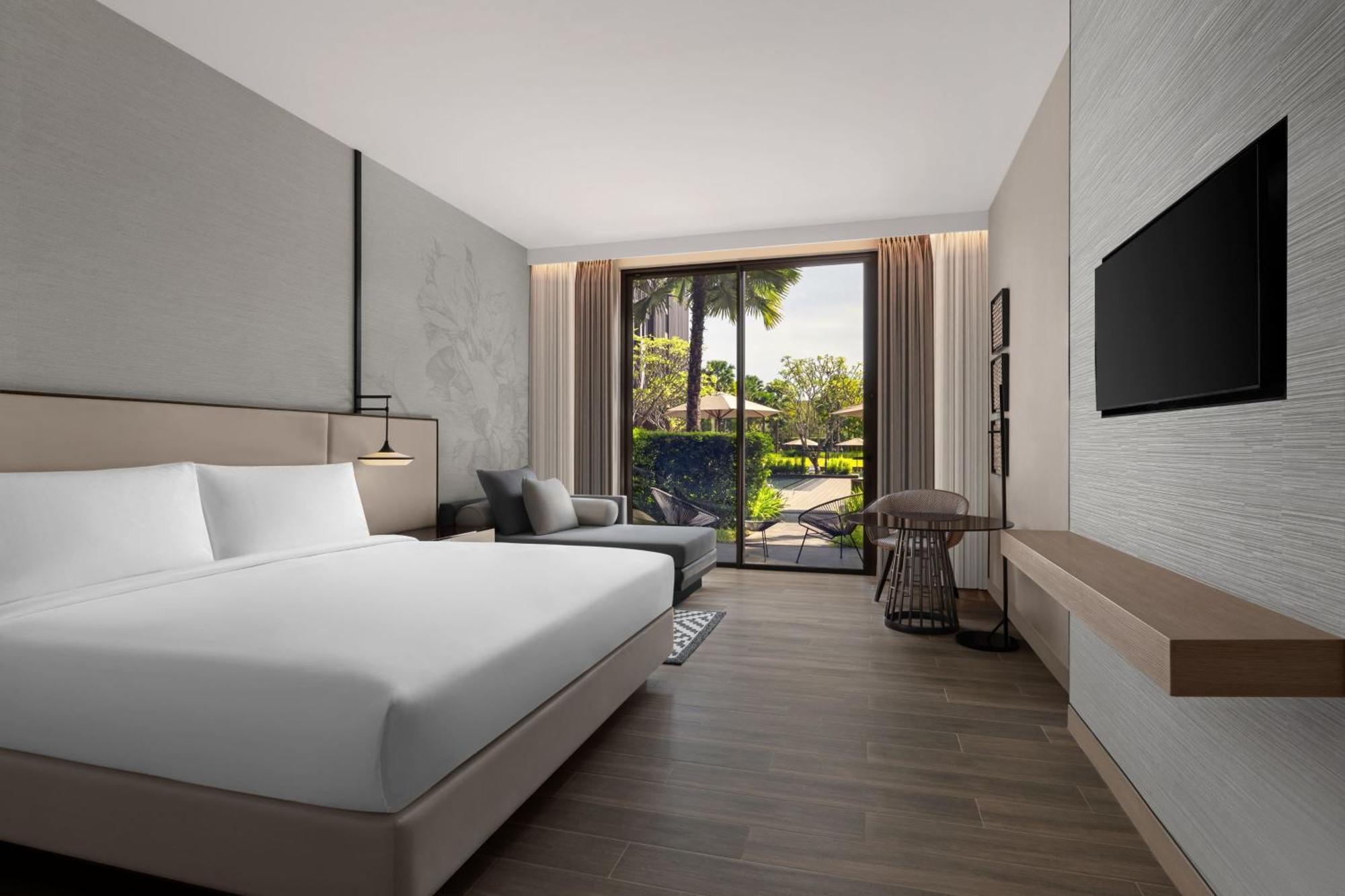 Courtyard By Marriott Bangkok Suvarnabhumi Airport エクステリア 写真