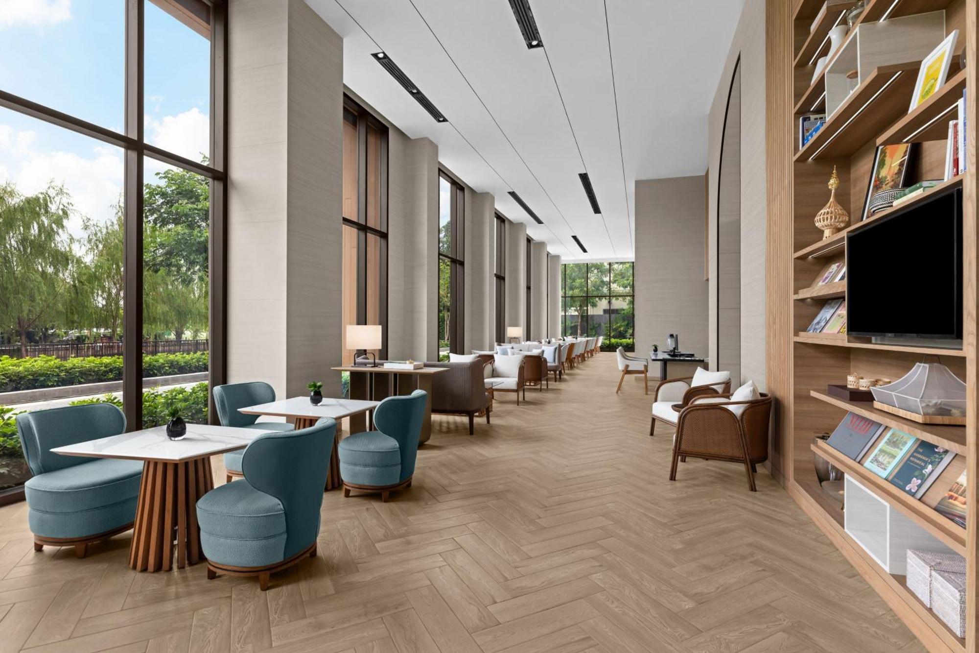 Courtyard By Marriott Bangkok Suvarnabhumi Airport エクステリア 写真